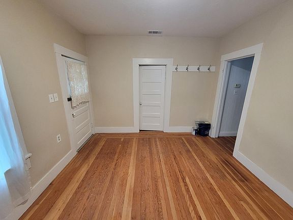 2nd image of 2809 Marshall Way