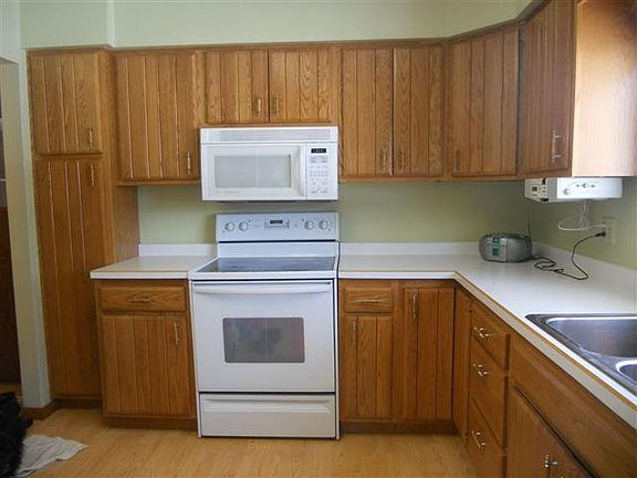 4th image of 505 2nd Ave S