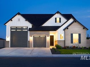 1443 White Clfs, Saint Middleton, ID 83644