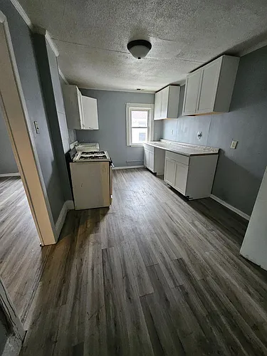 407 E 13th St #2 Photo 1