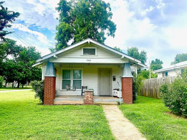 1003 W Idaho Ave, Chickasha, OK 73018