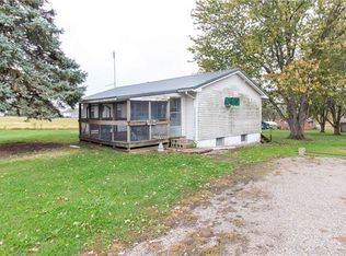 802 NW Railroad St, Hamilton, MO 64644
