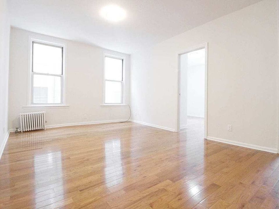 1st image of 2577 45th St APT 1R
