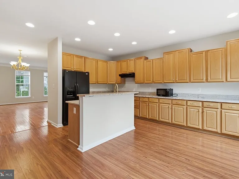 8108 Dove Cottage Ct — Photo 19