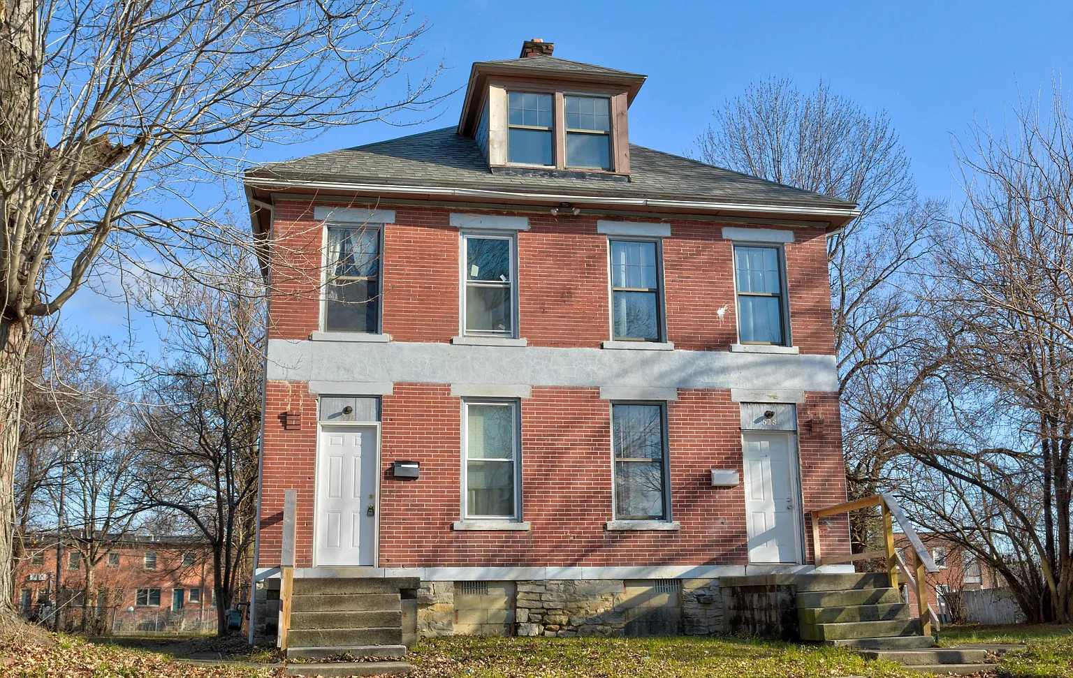526-528 S Champion Ave photo 1