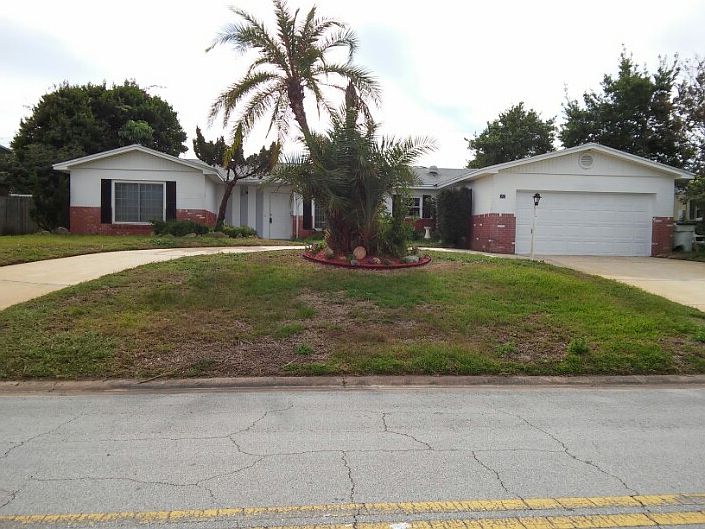 1st image of 352 Fordham Dr