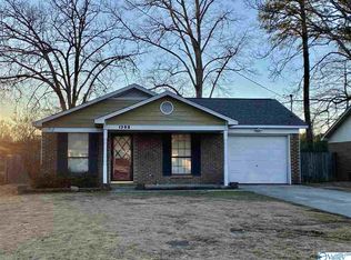 1703 Saginaw Ln SW, Decatur, AL 35603