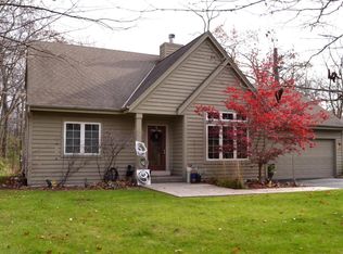 1910 Woodland Dr, Caledonia, WI 53108