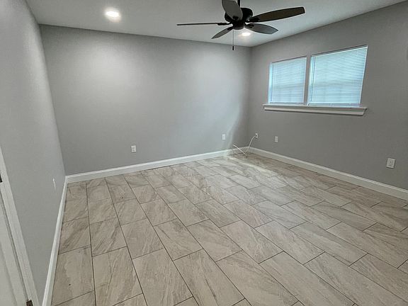 5th image of 2012 S Ringer Ave #4