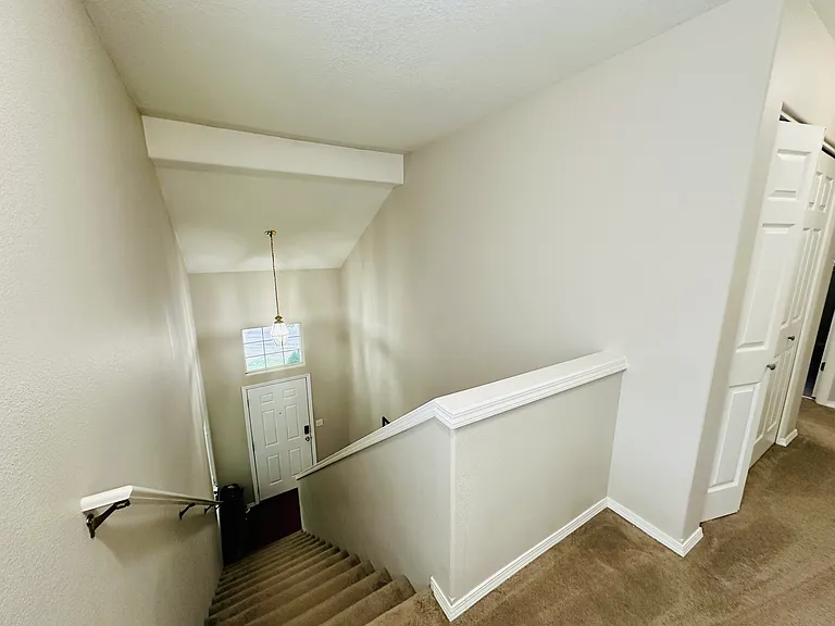 5216 NE Schoeler Cir — Photo 12