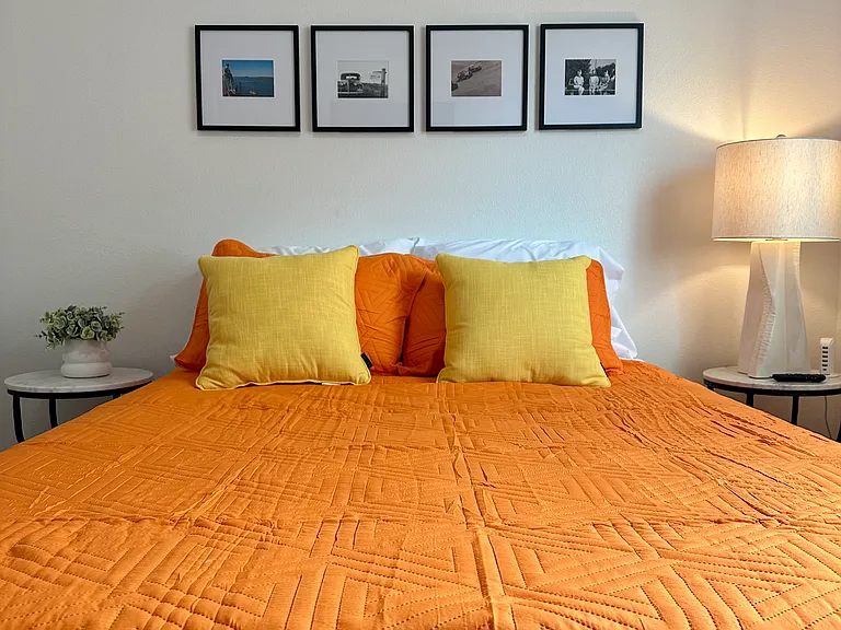 504 S Alder St #4 — Photo 8