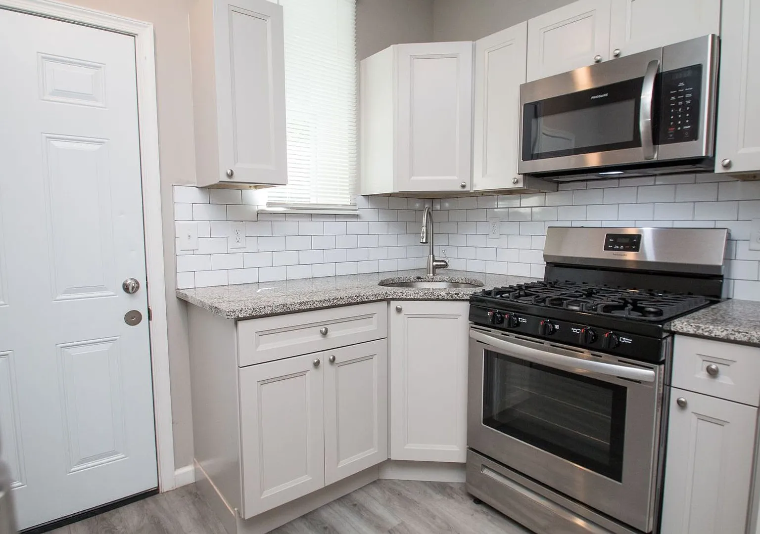 Beautiful 2 Bedroom House for Rent - Coming Soon — Photo 2