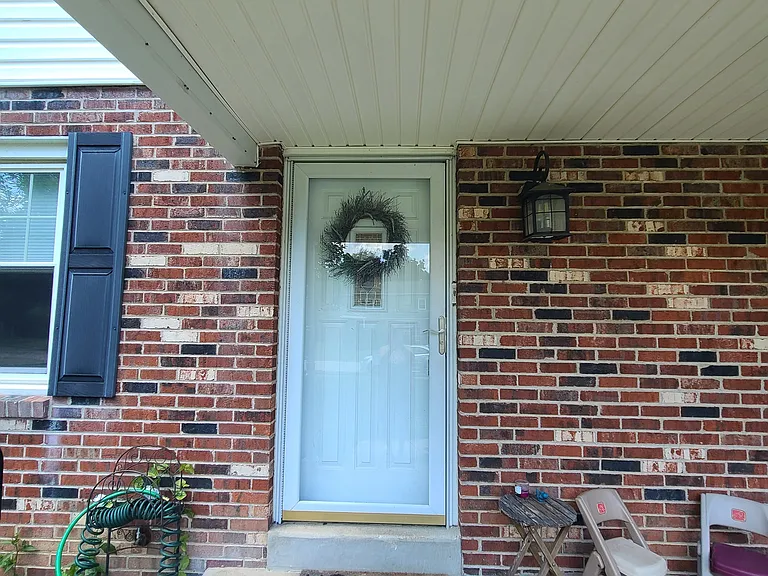 2105 Hemlock Rd — Photo 3