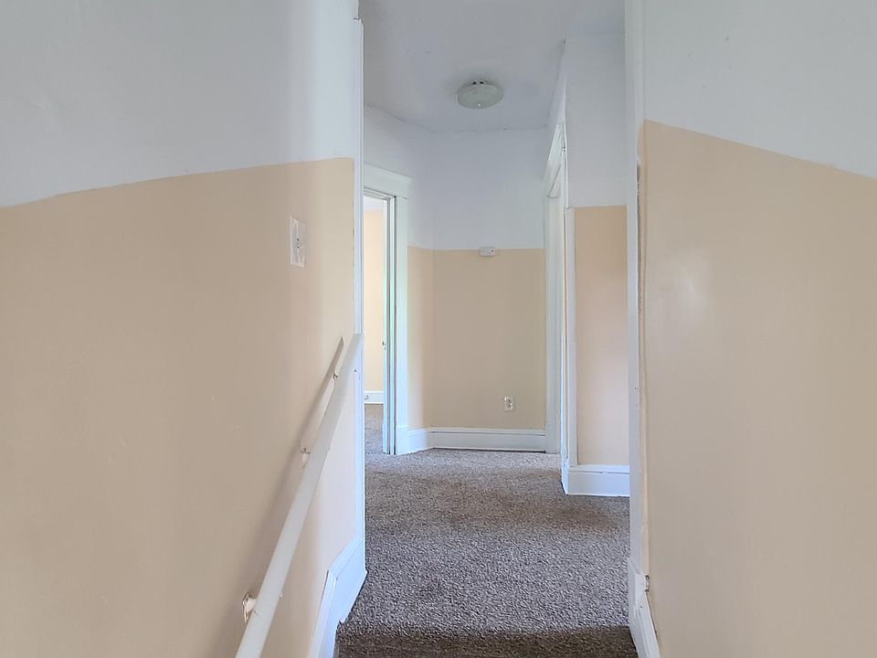 1st image of 467 E 124th St