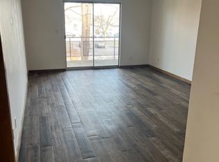2939 Dubuque St #5N, Davenport, IA 52803