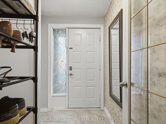 4th image of 2 Ventnor Way
