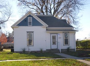 1210 J St, Aurora, NE 68818
