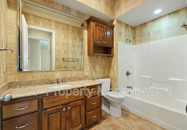 60 Jeffrey Way #1 — Photo 27