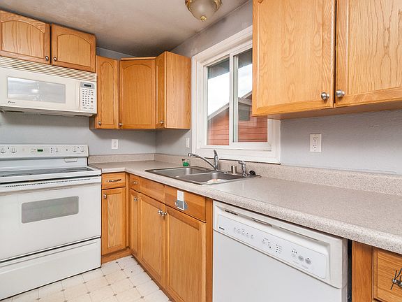 5th image of 2938 S Kobuk Ave