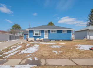 303 Leeds Rd, Hoyt Lakes, MN 55750