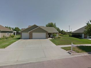 612 E Switch Grass Trl, Brandon, SD 57005