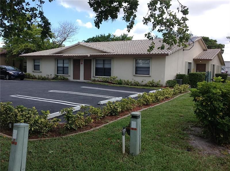 1st image of 10815 NW 45th St