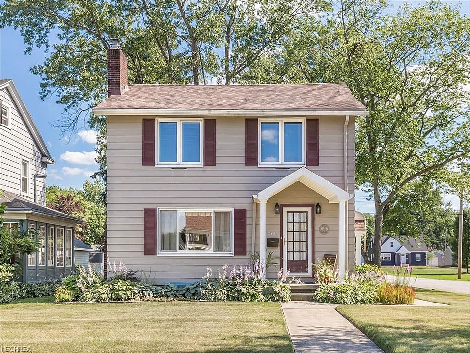 1st image of 30 Hayes Ave