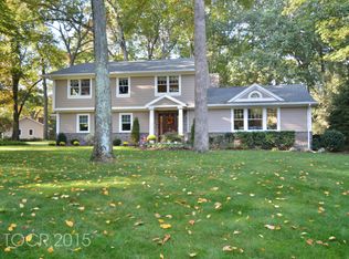 3 Carteret Ct, Allendale, NJ 07401
