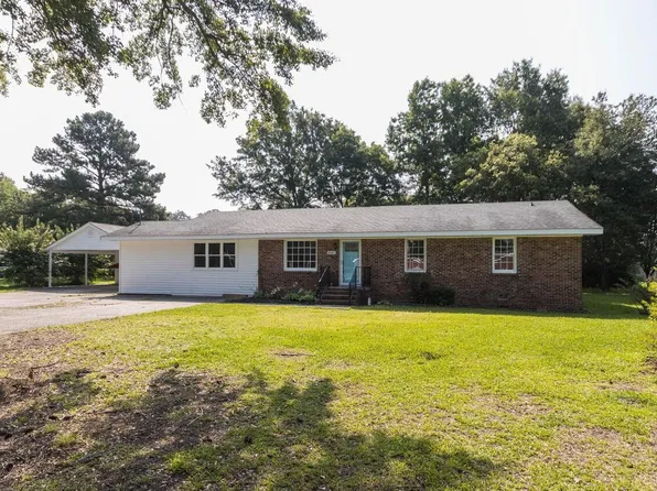 8207 Ida St, Saratoga, NC 27873