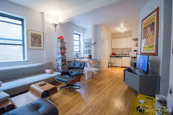 Rented by City Connections Realty | media 25