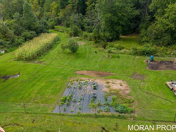 2nd image of 3163 Pillon Rd