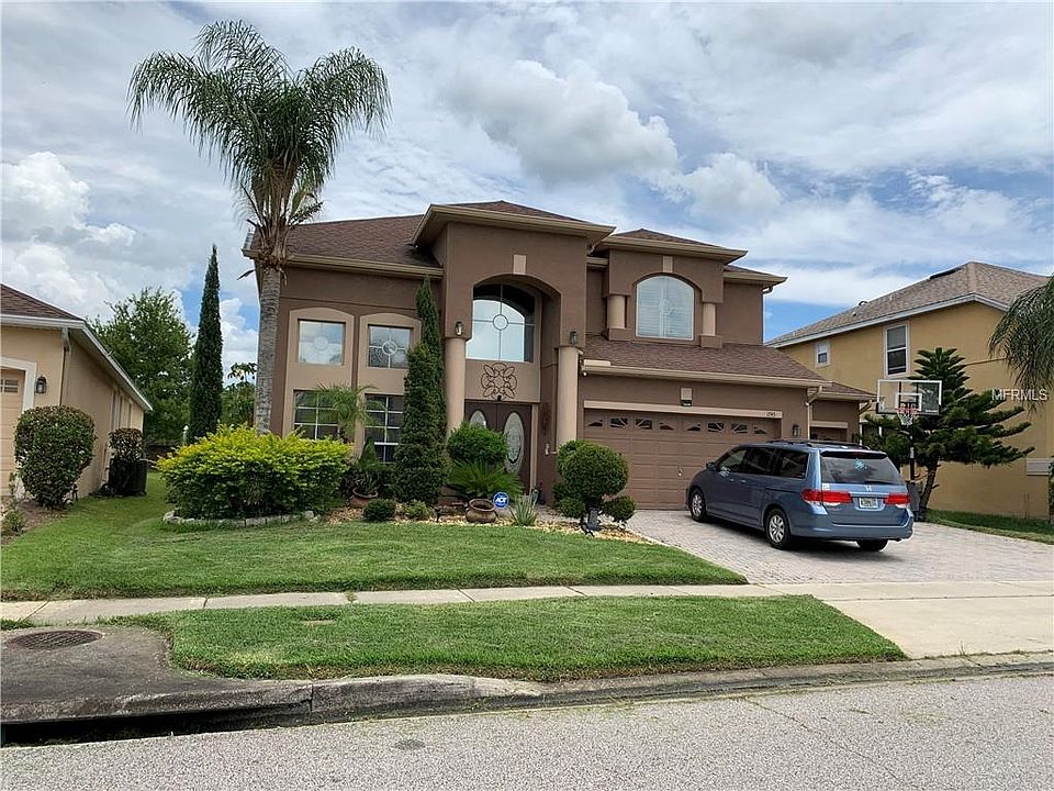 1st image of 1745 Amaryllis Cir