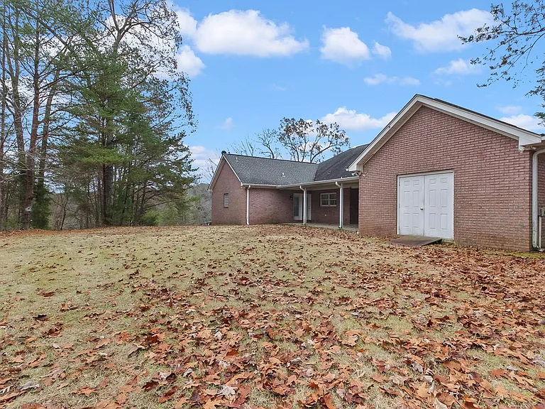 10495 Royal Points Dr — Photo 40
