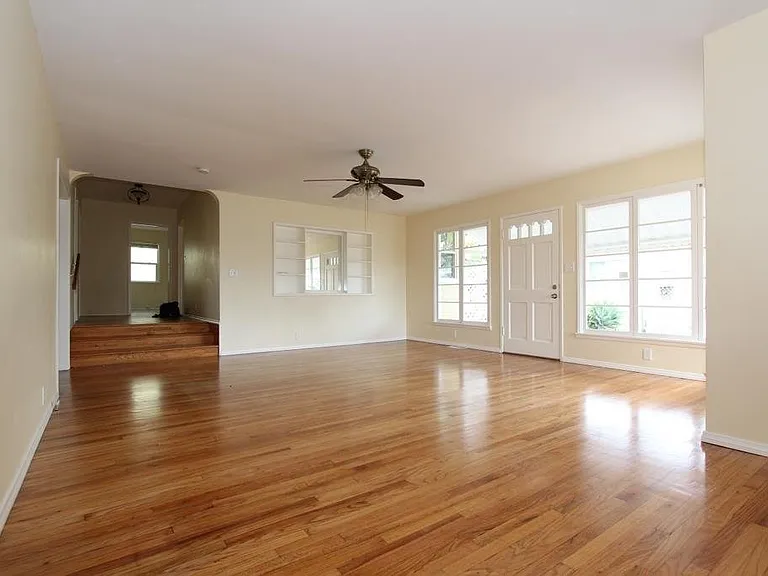 7102 Mohawk St — Photo 8