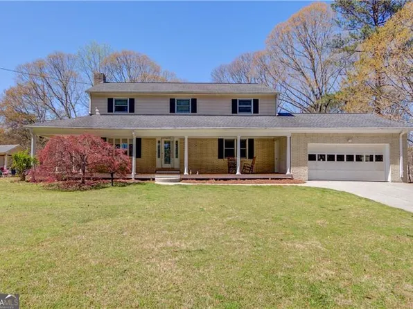 692 W Union Grove Cir, Auburn, GA 30011