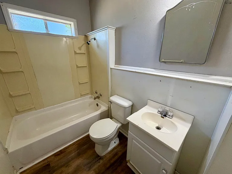 1314 Taylor St — Photo 4