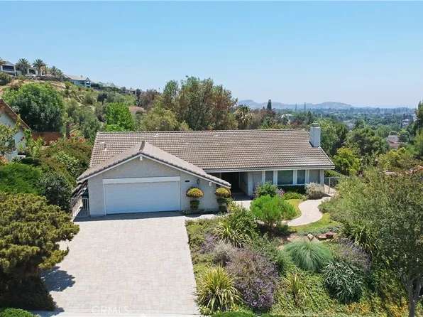 2412 E Orangeview Ln, Orange, CA 92867