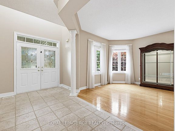 3rd image of 20 Kirkwood Cres