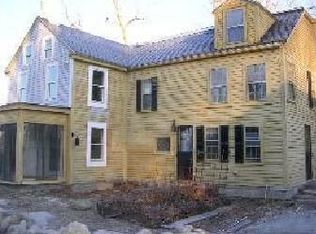 59 Maple St, Pepperell, MA 01463