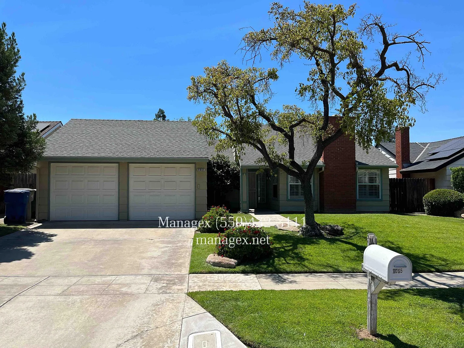 8065 N Sherman Ave photo 1