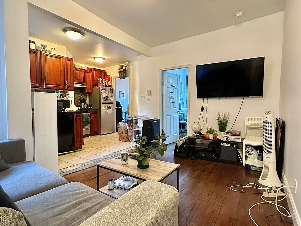 1st image of 507 E 73rd St APT 24