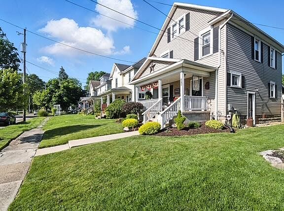 3rd image of 447 Olney Ave