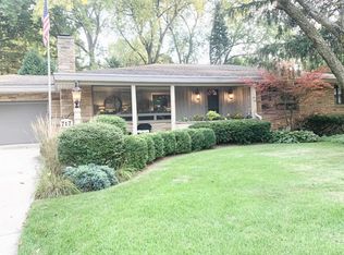 717 W Bender Rd, Glendale, WI 53217