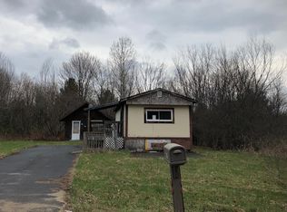 373 Woods Falls Rd, Altona, NY 12910