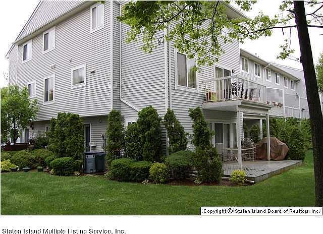 1st image of 27 Indale Ave