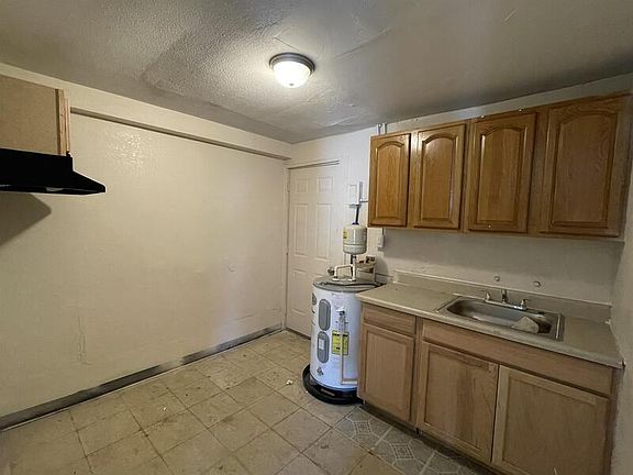 2nd image of 117 Washington Ave