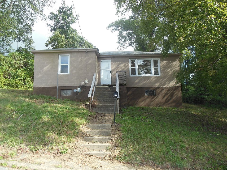 1st image of 216 Highlawn Park Ave