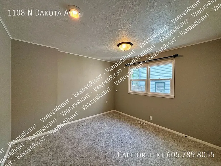 1108 N Dakota Ave — Photo 11