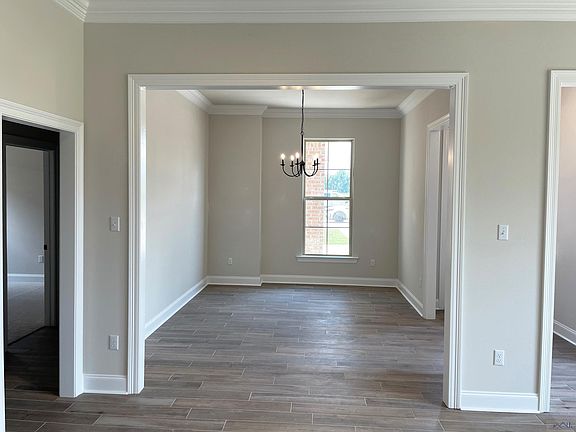 2nd image of 415 Rue Evangeline