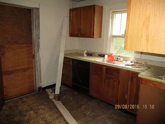 2nd image of 203 Shirley Dr